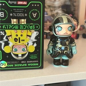 Space Molly Series 02 Figure - Blue and Black mint chocolate